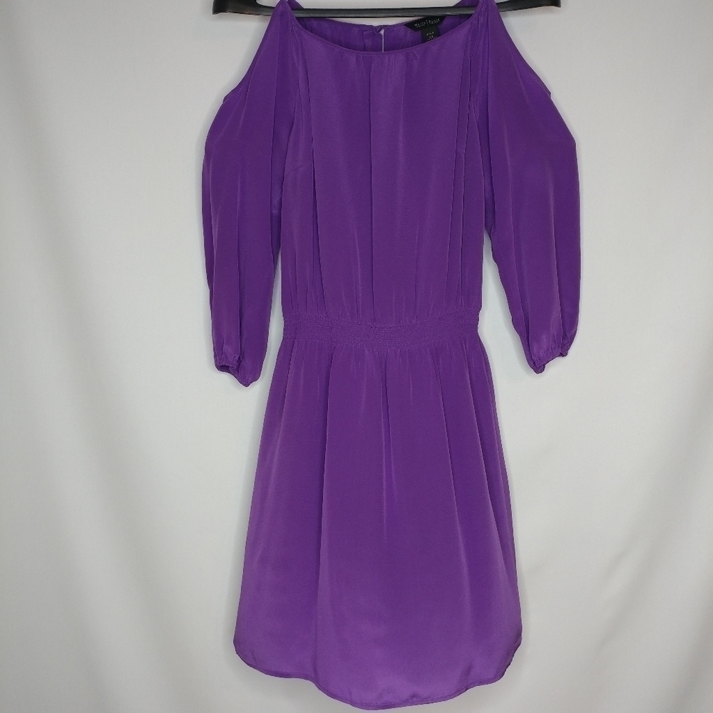 White House Black Market 100% Silk Shoulder Dress - Picture 3 of 9
